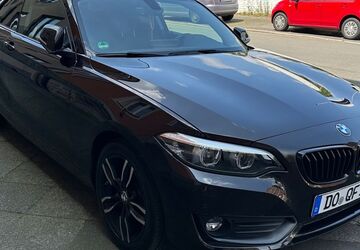 BMW 218 64.000 km 17.490 &euro; Dortmund 44141