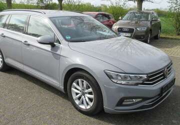 VW Passat Variant Business 2.0 TDI DSG NAVI AHK KAMER 170.947 km 15.988 &euro; Bergkamen 59192