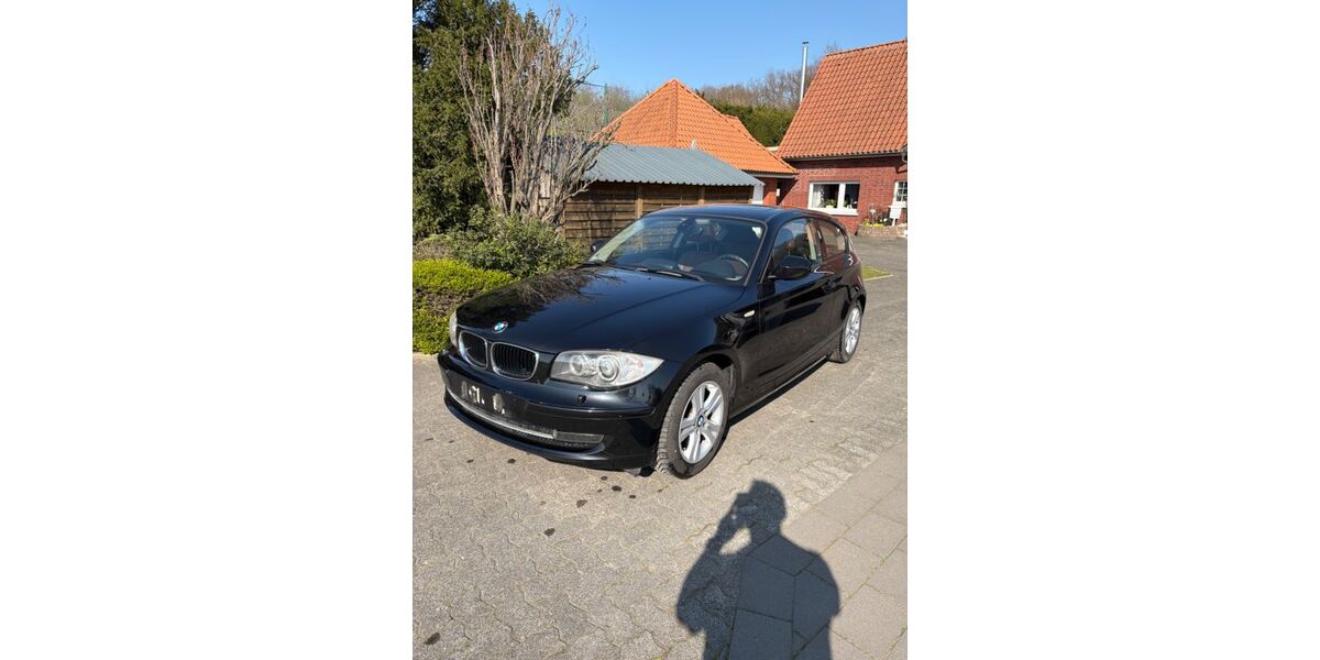 BMW 118 213.000 km 3.200 &euro; Bergkamen 59192