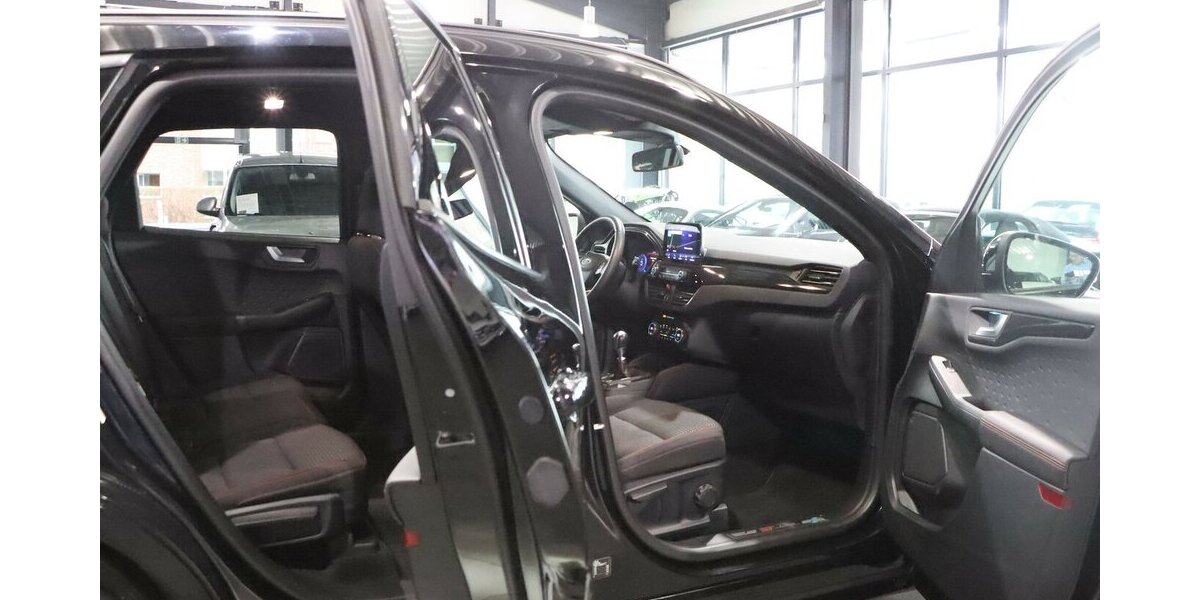 Ford Kuga 2.0 ECOBLUE STYLE ST-LINE SPORT BLACK / LED 125.000 km 16.888 &euro; Hamm 59077