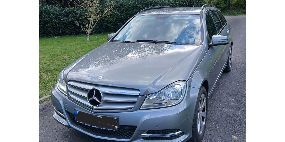 Mercedes-Benz C 220 208.900 km 5.500 &euro; Ahlen 59227