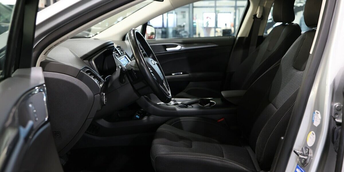 Ford Mondeo TUNIER 2.0 ECOBLUE TITANIUM / LED / AHK 145.000 km 16.991 &euro; Hamm 59077