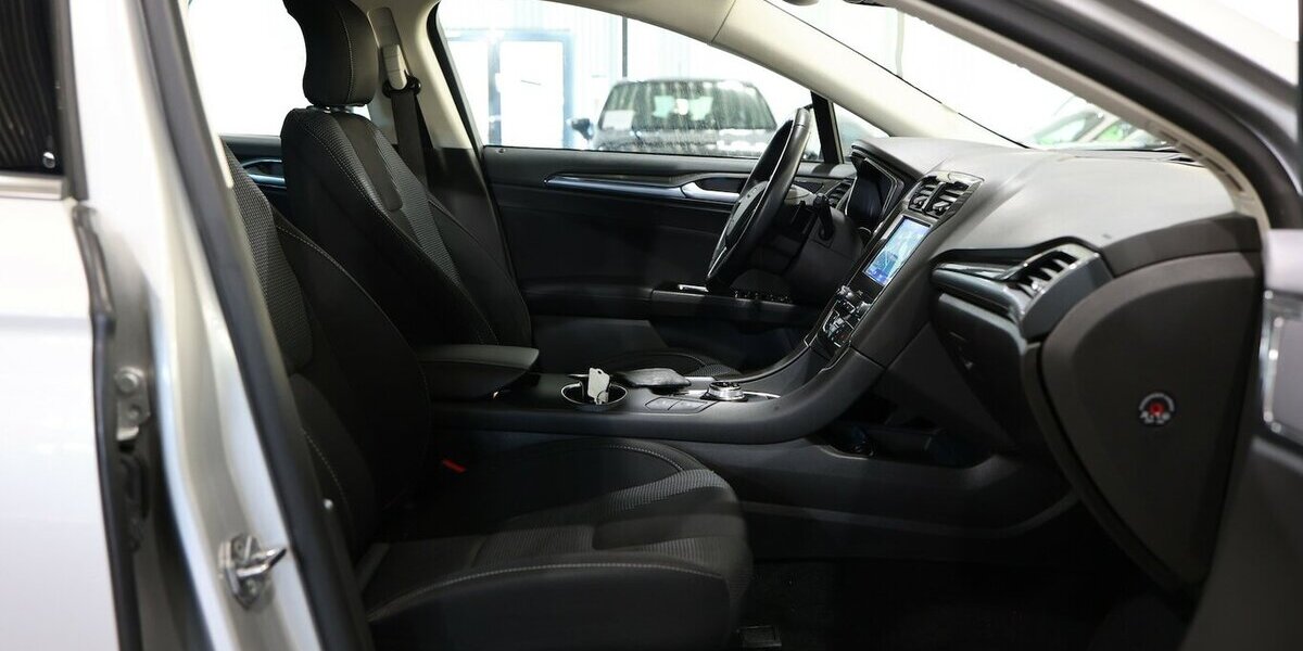 Ford Mondeo TUNIER 2.0 ECOBLUE TITANIUM / LED / AHK 145.000 km 16.991 &euro; Hamm 59077