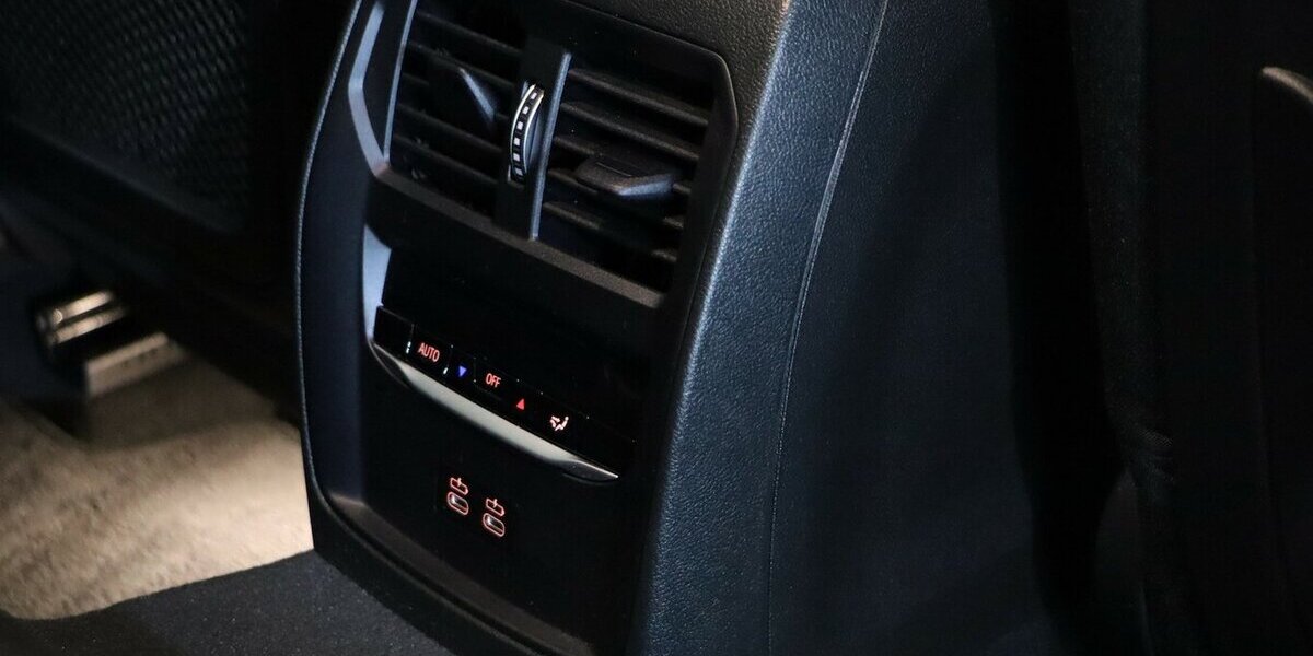 BMW 320d LIMOUSINE xDrive BUSINESS / CURVED / LED 68.000 km 29.333 &euro; Hamm 59077