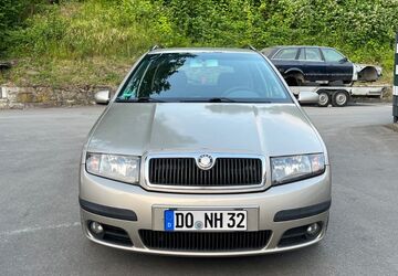 Skoda Fabia 293.000 km 1.399 &euro; Dortmund-Hörde 44263