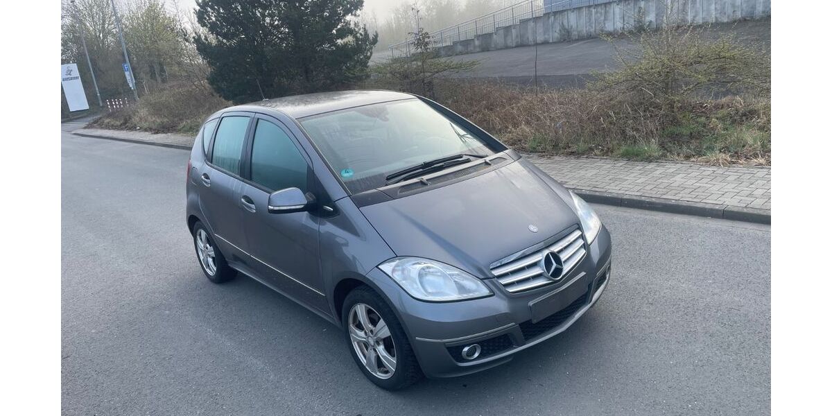 Mercedes-Benz A 180 208.000 km 2.950 &euro; Bösensell 48308