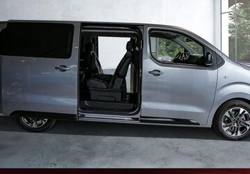 Opel Zafira Life 4.105 km 53.999 &euro; Dortmund 44289