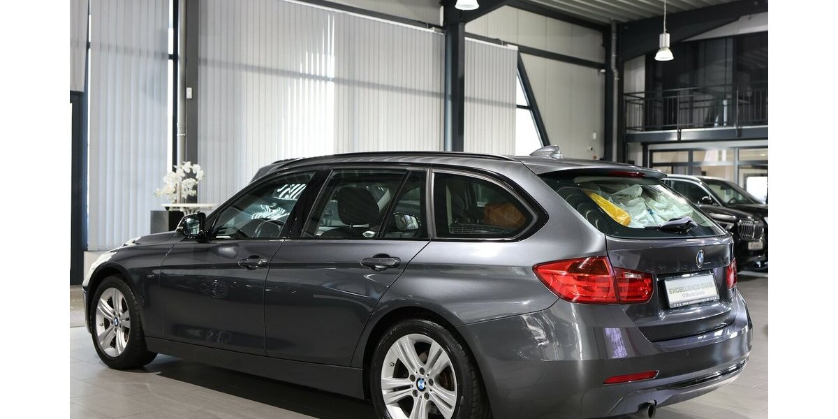 BMW 318d Touring blue PERFORMANCE SPORT / PANORAMA 80.000 km 14.993 &euro; Hamm 59077