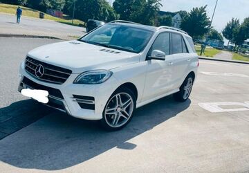 Mercedes-Benz ML 350 307.000 km 13.900 &euro; lünen 44536