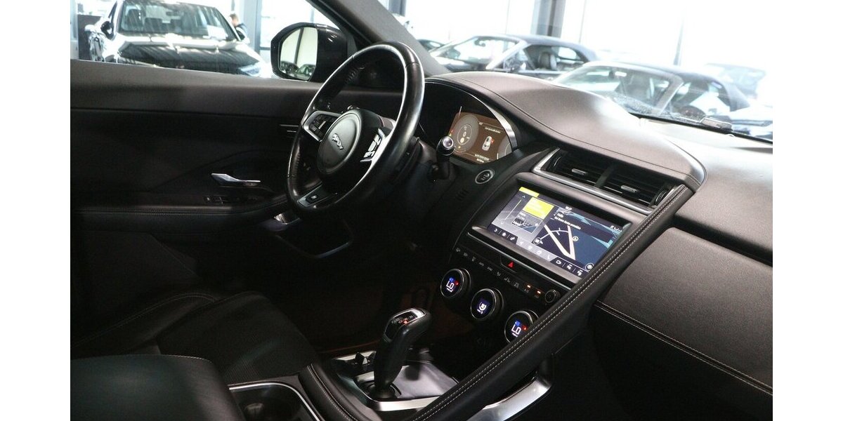 Jaguar E-Pace 2.0 T R-DYNAMIC HSE AWD BLACK PACK / TOP 84.000 km 22.991 &euro; Hamm 59077