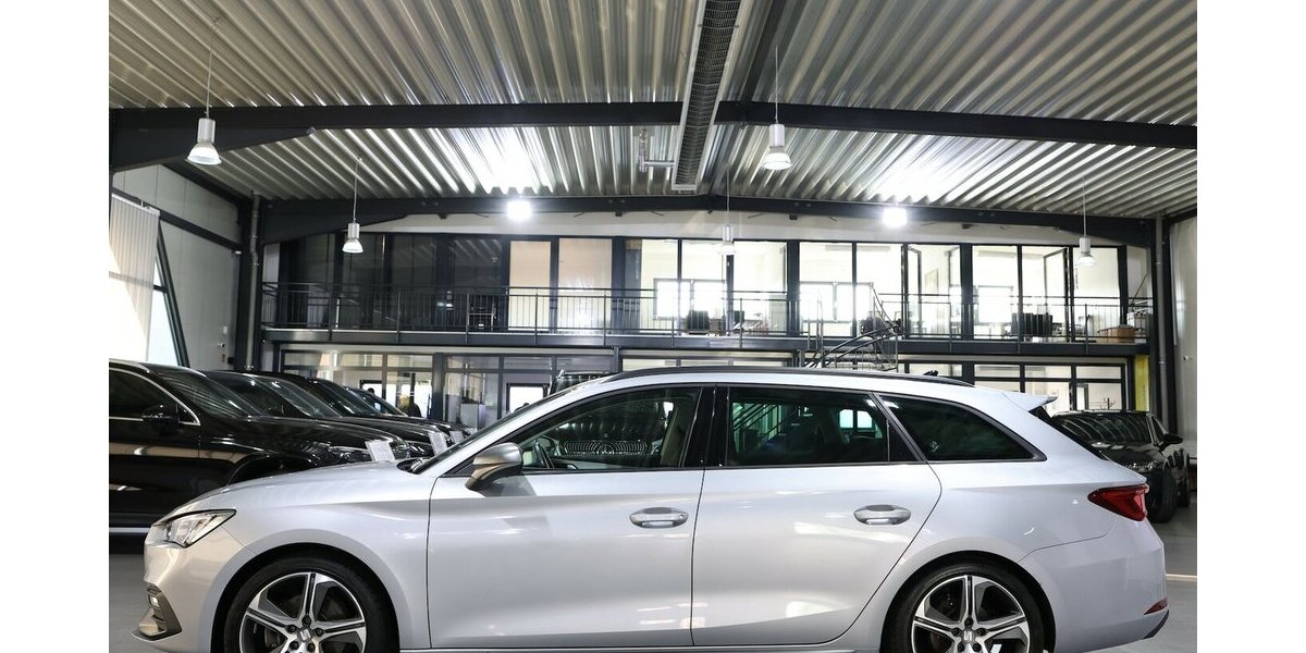 Seat Leon ST 2.0 TDI DSG FR-SPORT-PLUS / LED,PANORAMA 142.000 km 20.444 &euro; Hamm 59077