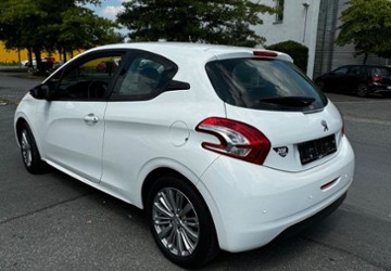 Peugeot 208 128.000 km 4.300 &euro; Bergkamen 59192