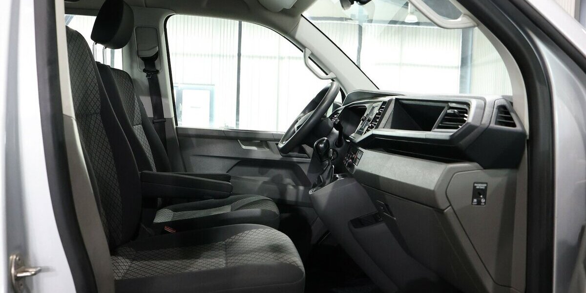 VW T6.1 Caravelle 2.0 TDI DSG LANG / 9-SITZER / TOP 172.000 km 25.991 &euro; Hamm 59077