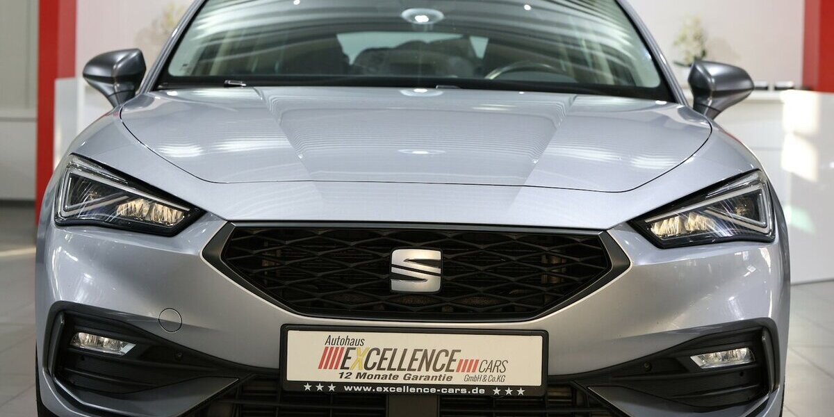 Seat Leon ST 2.0 TDI DSG FR-SPORT-PLUS / LED,PANORAMA 142.000 km 20.444 &euro; Hamm 59077