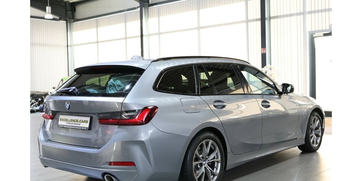 BMW 318d Touring ADVANTAGE CURVED+NAVI, LEDER, LED 67.000 km 29.444 &euro; Hamm 59077