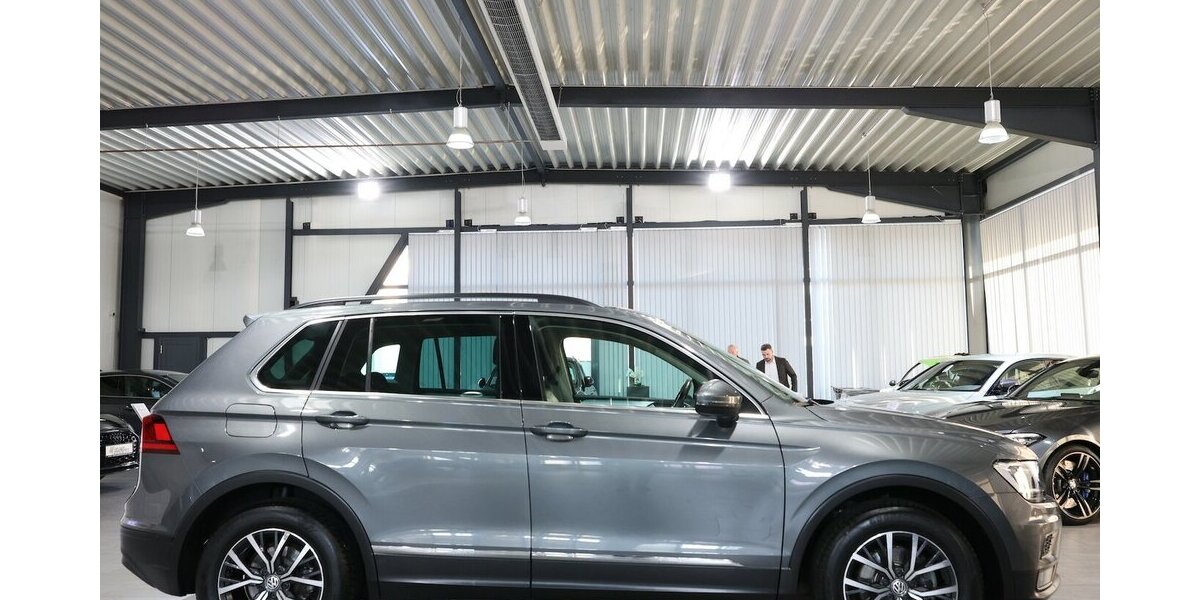 VW Tiguan 2.0 TDI Comfortline / LED, ACC+LANE, NAVI 125.000 km 19.555 &euro; Hamm 59077