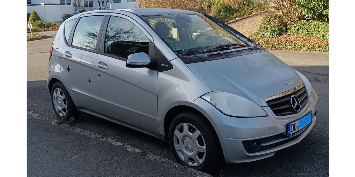 Mercedes-Benz A 180 157.300 km 4.600 &euro; Dortmund 44227