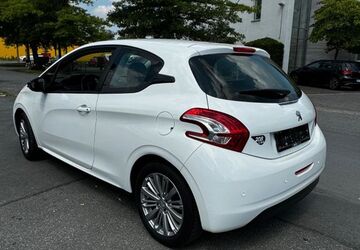 Peugeot 208 128.000 km 4.300 &euro; Bergkamen 59192
