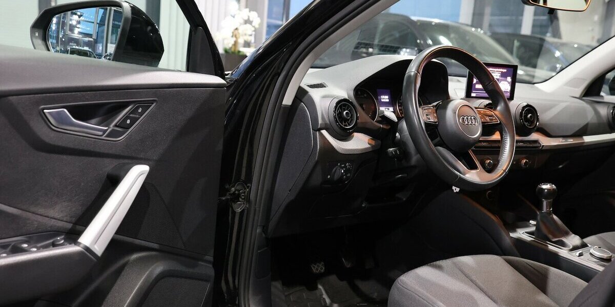 Audi Q2 1.4 TFSI SPORT / 1.HAND / ABN.AHK / PDC / SHZ 138.000 km 13.555 &euro; Hamm 59077