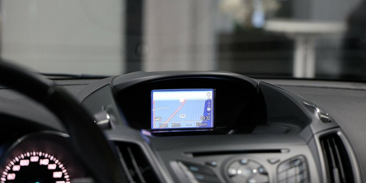 Ford Kuga 2.0 TDCI 4x4 TITANIUM / LEDER / NAVI+ 90.000 km 12.111 &euro; Hamm 59077