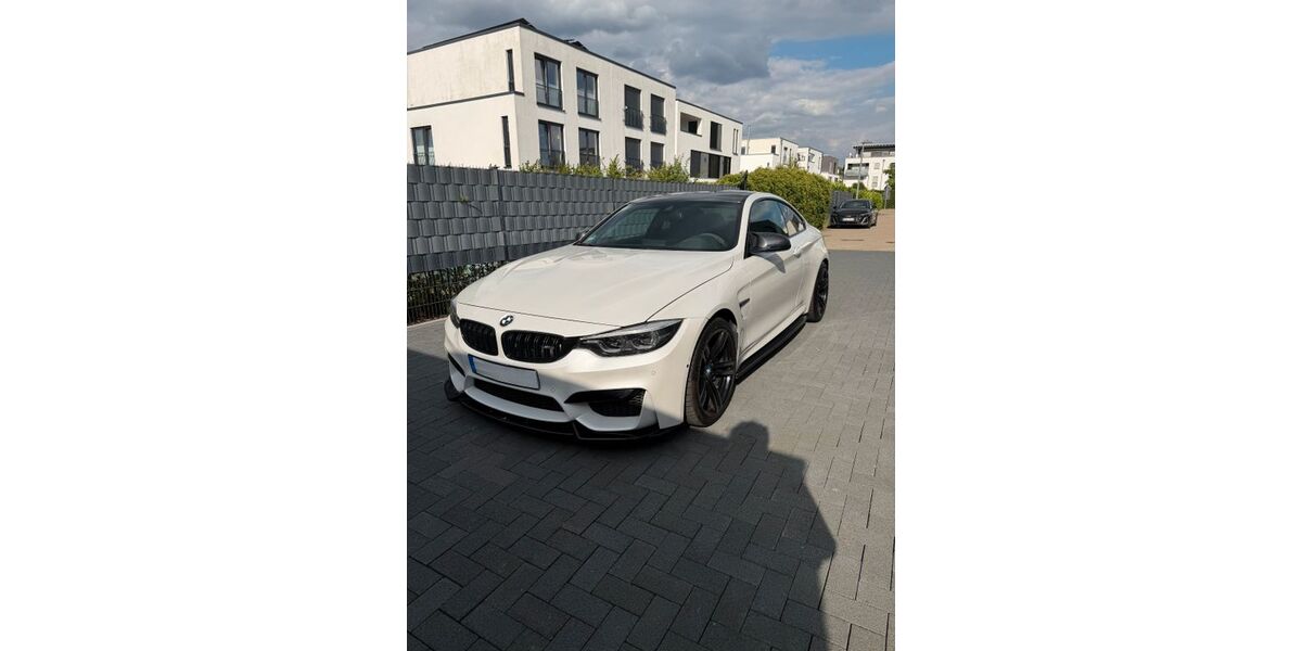 BMW M4 86.900 km 56.999 &euro; Dortmund 44263
