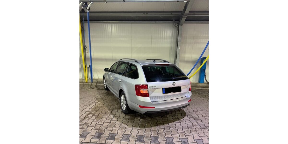 Skoda Octavia 294.100 km 5.200 &euro; Dortmund 44147