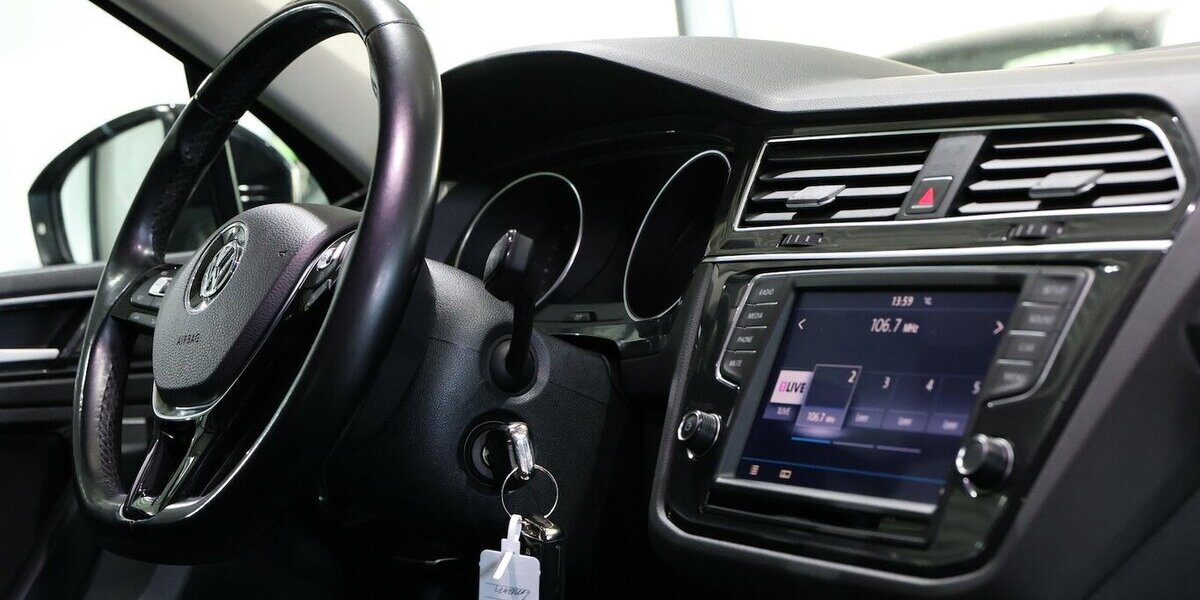 VW Tiguan 2.0 TDI HIGHLINE / LED, ACC+LANE, AHK 141.000 km 18.777 &euro; Hamm 59077