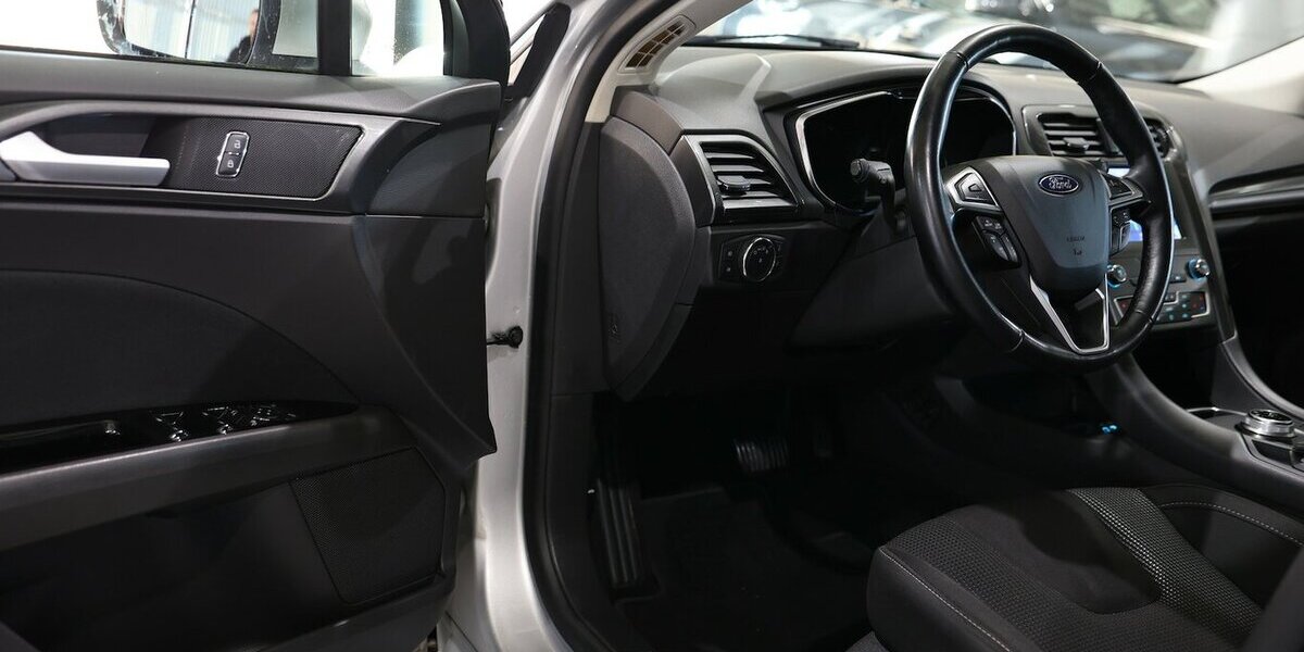 Ford Mondeo TUNIER 2.0 ECOBLUE TITANIUM / LED / AHK 145.000 km 16.991 &euro; Hamm 59077