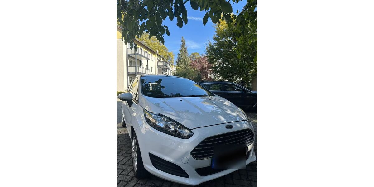 Ford Fiesta 66.184 km 9.000 &euro; Dortmund 44263