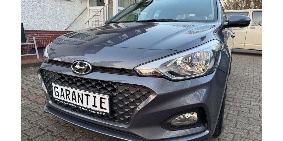 Hyundai i20 74.000 km 9.900 &euro; Dortmund 44265