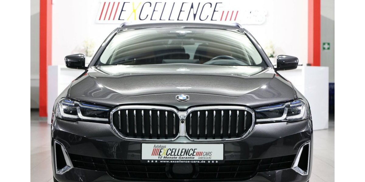 BMW 530i Touring INNOVATION LUXURY-LINE BUSINESS 45.000 km 38.995 &euro; Hamm 59077