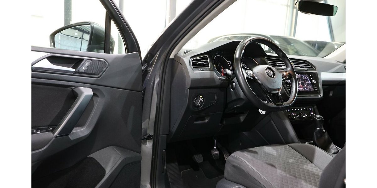 VW Tiguan 2.0 TDI Comfortline / LED, ACC+LANE, NAVI 125.000 km 19.555 &euro; Hamm 59077