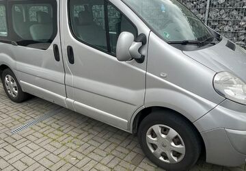 Renault Trafic 152.488 km 9.300 &euro; Hamm 59077