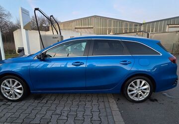 Kia ceed Sportswagon 82.000 km 16.800 &euro; Kamen 59174