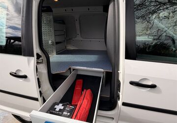 VW Caddy 121.800 km 8.888 &euro; Ahlen 59227