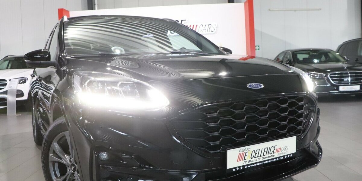 Ford Kuga 2.0 ECOBLUE STYLE ST-LINE SPORT BLACK / LED 125.000 km 16.888 &euro; Hamm 59077