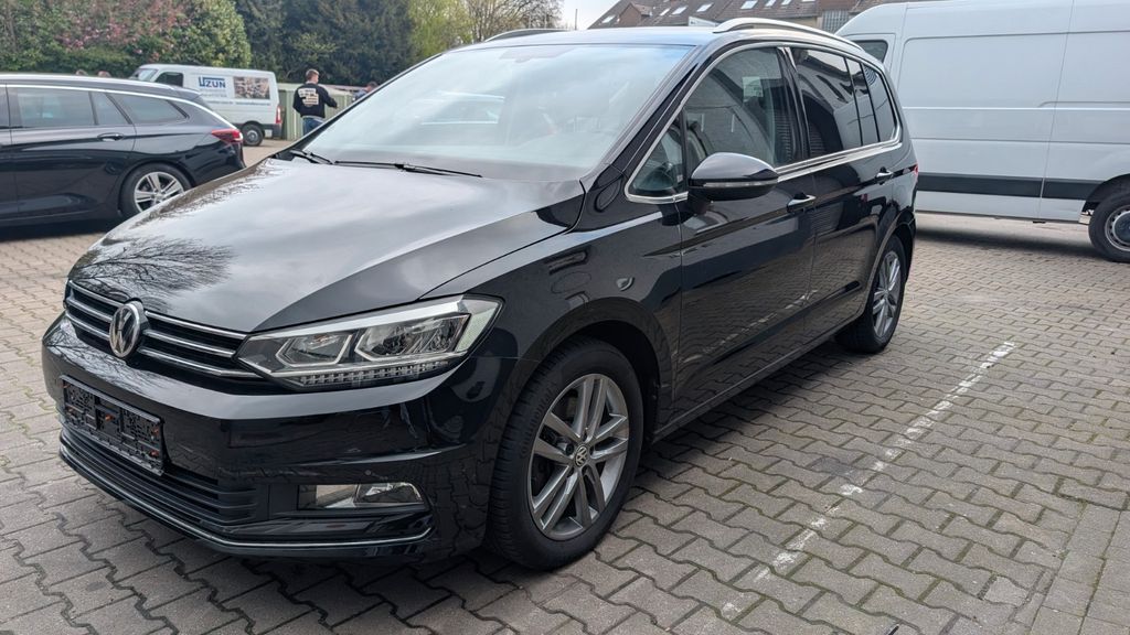 VW Touran 138.322 km 15.590 &euro; Dortmund 44339