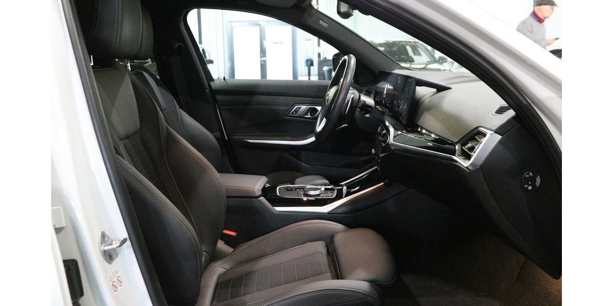 BMW 318d Touring SHADOW LEDER CURVED LED 3-ZONEN 40.000 km 30.444 &euro; Hamm 59077