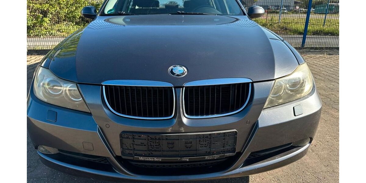 BMW 320 219.000 km 1.950 &euro; Castrop-Rauxel 44579