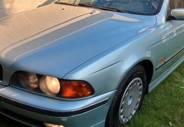 BMW 520 121.000 km 6.900 &euro; Dortmund 44227