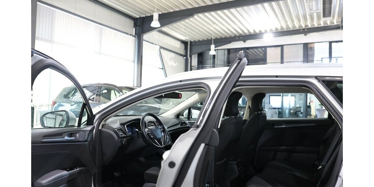 Ford Mondeo TUNIER 2.0 ECOBLUE TITANIUM / LED / AHK 145.000 km 16.991 &euro; Hamm 59077