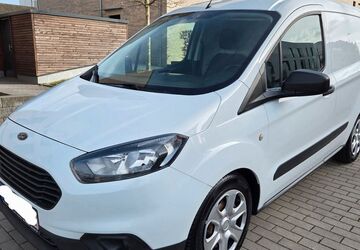 Ford Transit Courier 108.454 km 8.490 &euro; Dortmund 44263
