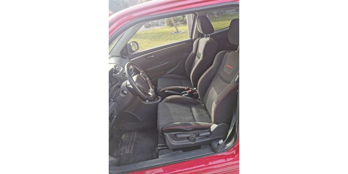 Suzuki Swift 103.000 km 8.350 &euro; Dortmund 44329