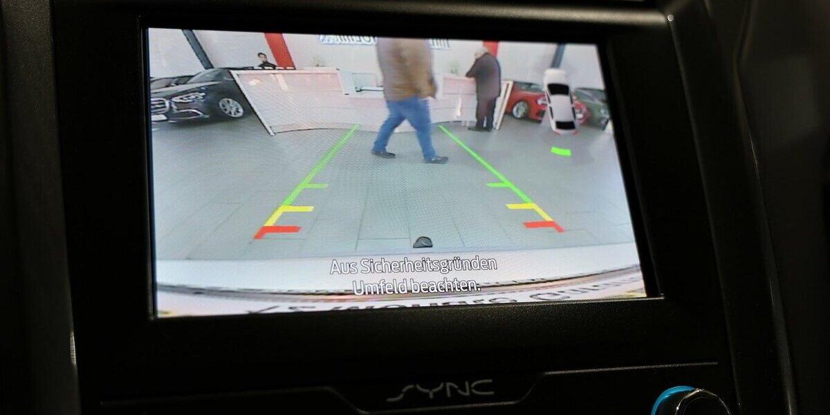 Ford Mondeo TUNIER 2.0 ECOBLUE TITANIUM / LED / AHK 145.000 km 16.991 &euro; Hamm 59077