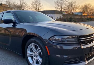 Dodge Charger 47.000 km 17.999 &euro; Hamm 59077