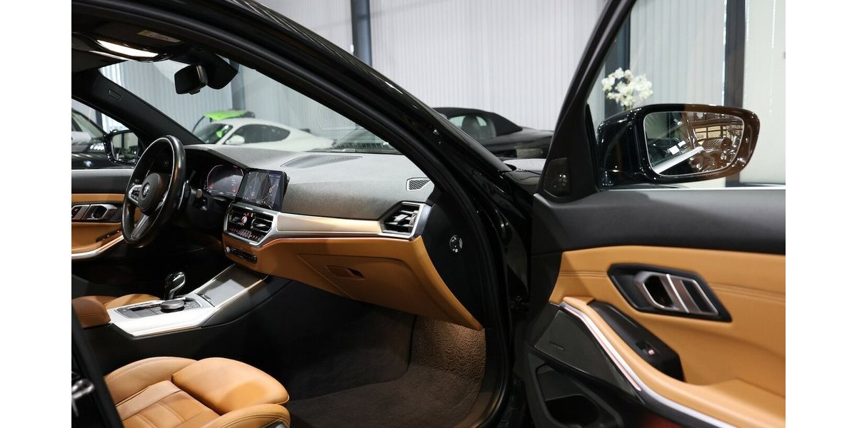 BMW 330d Touring xDrive M-SPORT BLACK & BROWN / LED 135.000 km 28.883 &euro; Hamm 59077