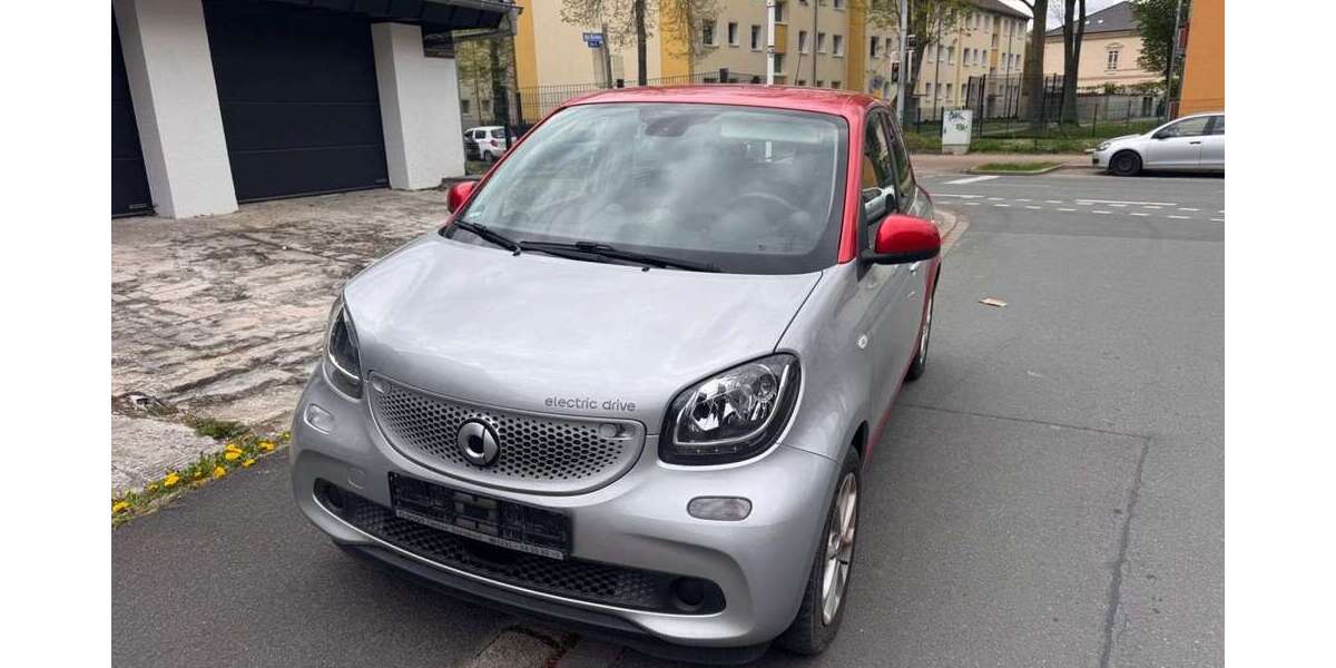 Smart forFour 102.454 km 6.199 &euro; Dortmund 44388