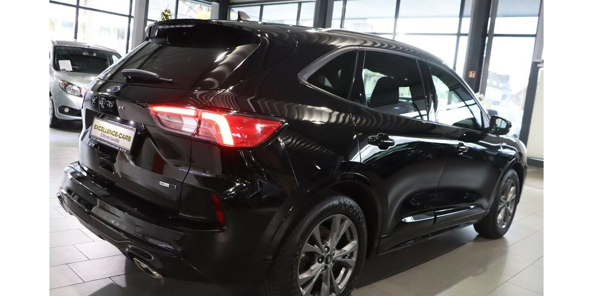 Ford Kuga 2.0 ECOBLUE STYLE ST-LINE SPORT BLACK / LED 125.000 km 16.888 &euro; Hamm 59077