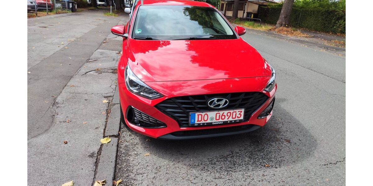 Hyundai i30 76.000 km 12.350 &euro; Dortmund 44143