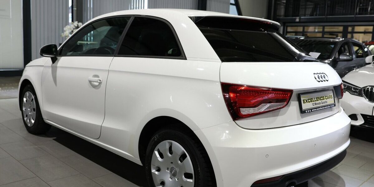 Audi A1 1.6 TDI SPORT WHITE / XENON, NAVI-MMI, LEDER 111.000 km 11.881 &euro; Hamm 59077